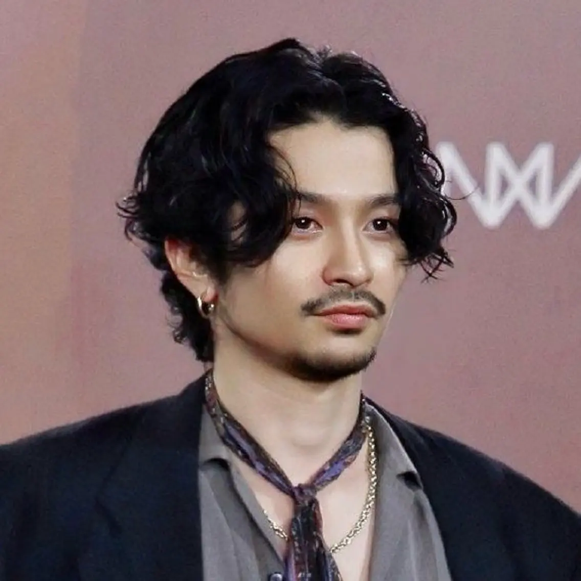 セミロング ヘアアレンジ メンズ fifth 石川 凪のヘアスタイル