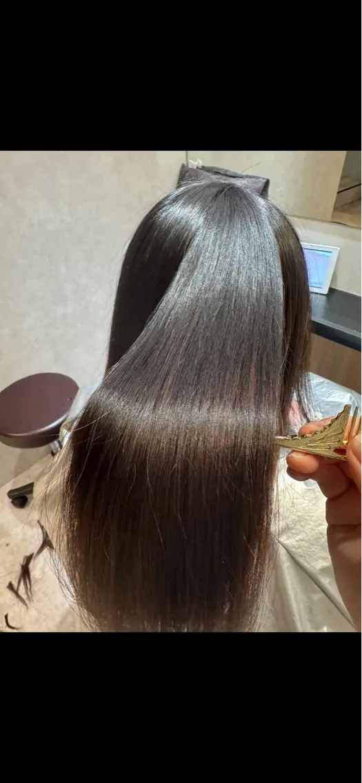ロング 高田 有里子のヘアスタイル