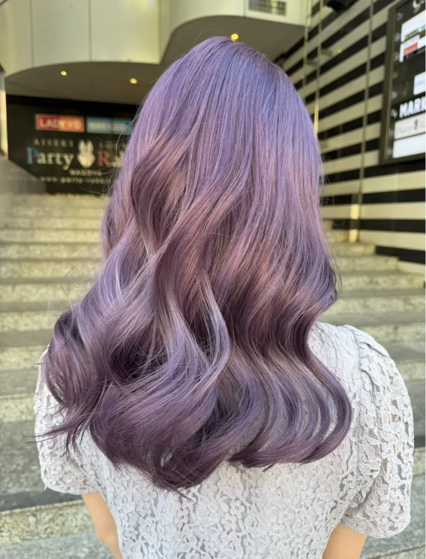 ロング カラー ヘアカラー 新美 蓮のヘアスタイル