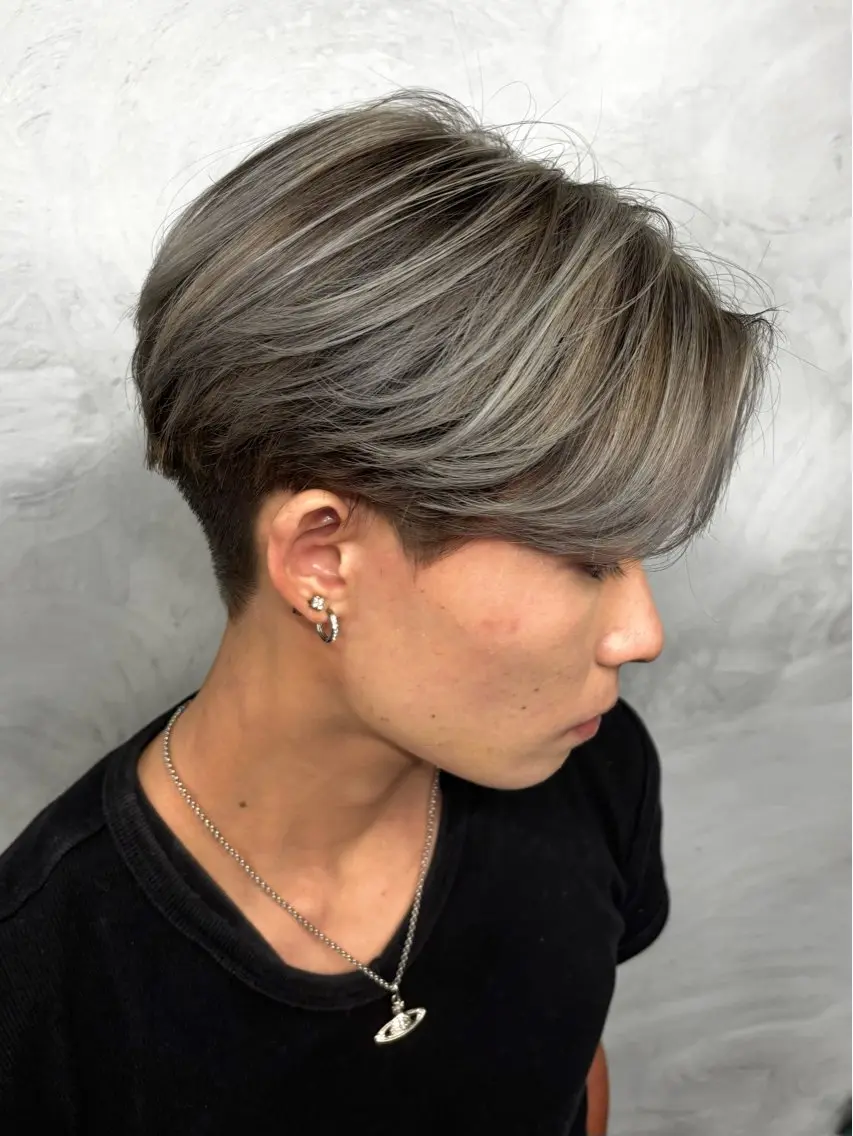 ミディアム メンズ メンズバレイヤージュ メンズブリーチ レイヤーカット カット ヘアカラー トリートメント 燕三条駅徒歩6分/ NOBUTA💎のヘアスタイル