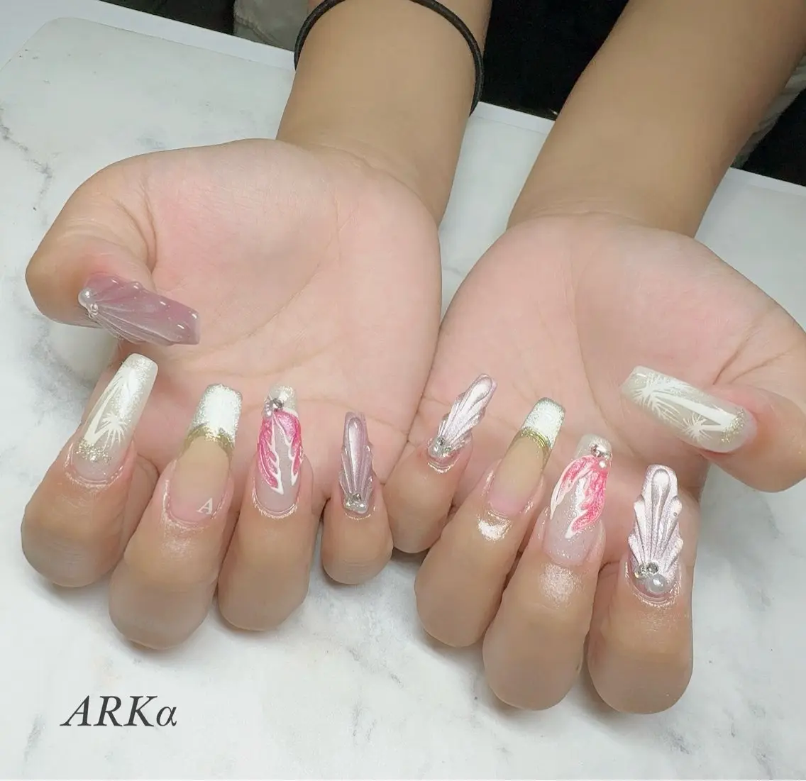 ネイル マグネットネイル ミラーネイル ハンドネイル Nailsalon ARKαのネイルデザイン