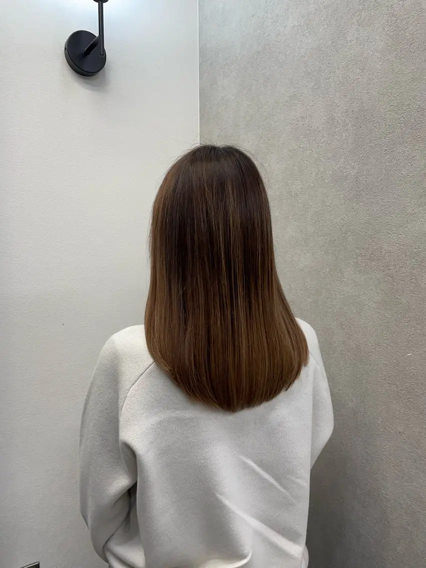 ロング 堀 綾花のヘアスタイル