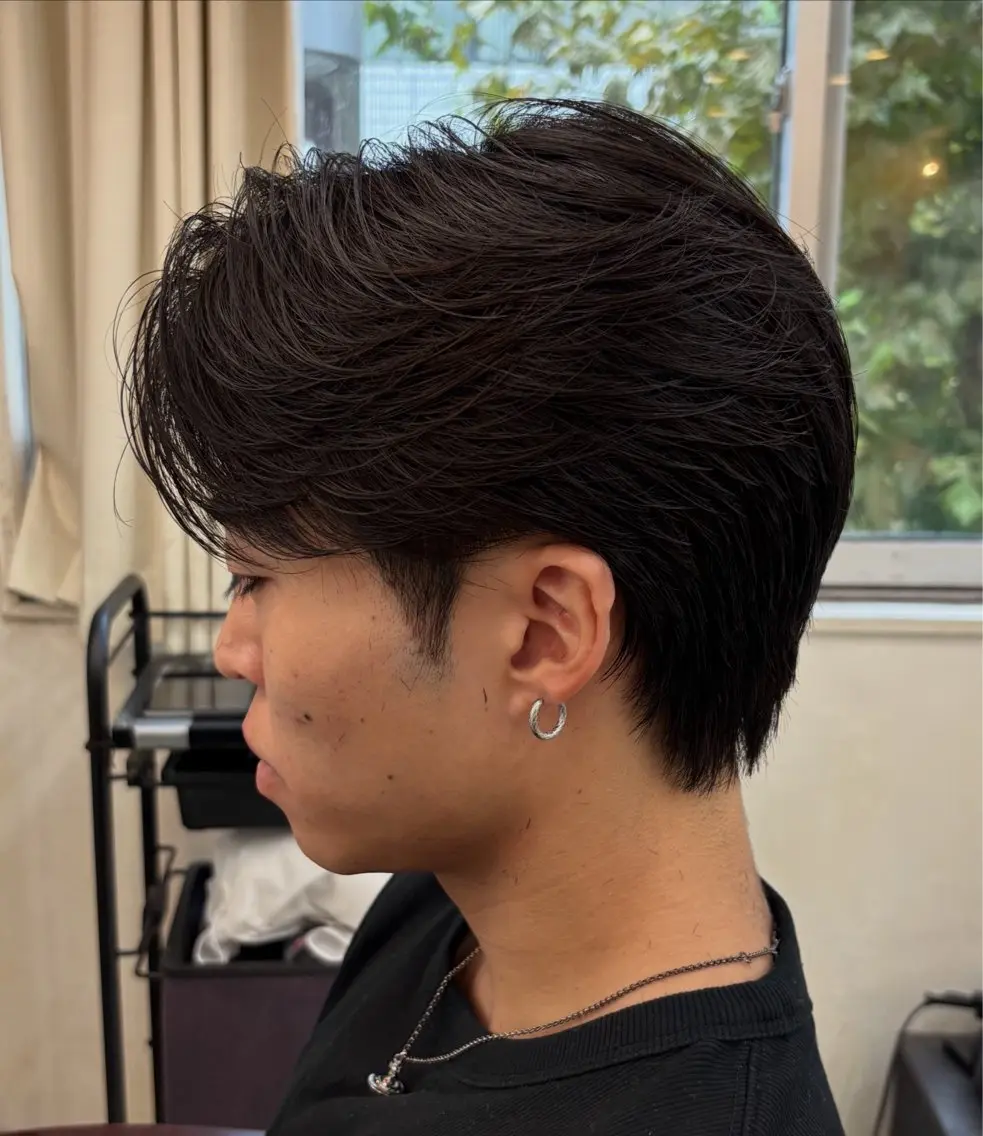 メンズ センターパート PERCUT 中島快のヘアスタイル