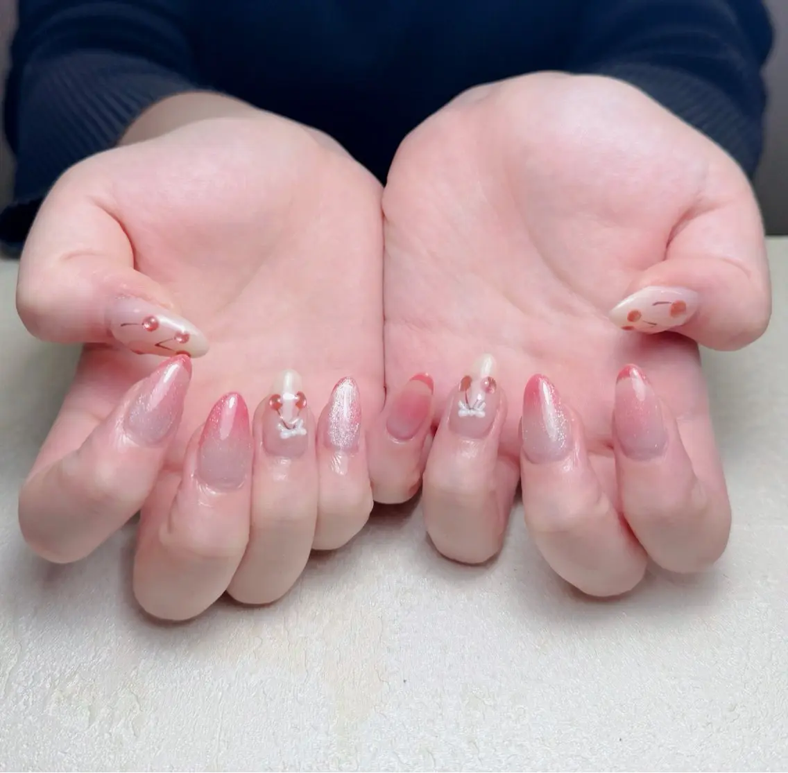ネイル アートネイル 長さ出し フレンチネイル ジェルネイル ガーリー ハンドネイル 中野駅から2分 MEO NAILのネイルデザイン