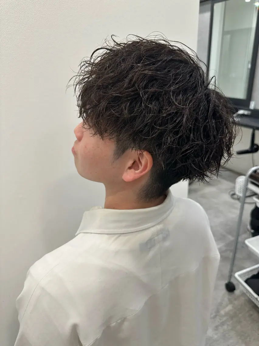 ミディアム メンズ カット ヘアカラー パーマ RAISE by_WHITEのヘアスタイル
