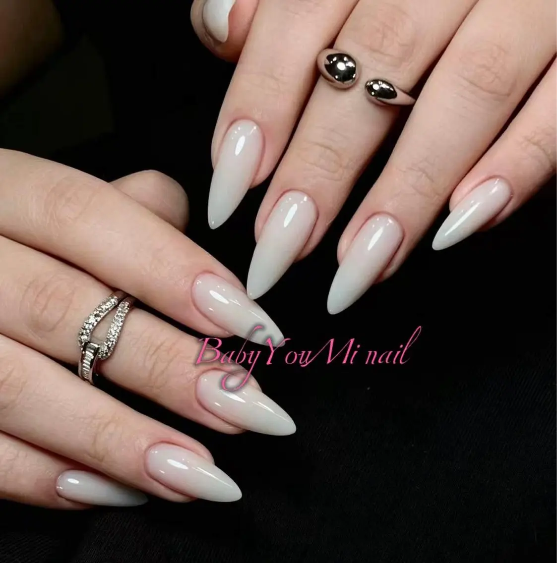 ネイル オーロラネイル チークネイル 成人式 フットネイル フレンチネイル ハンドネイル BabyYouMi nailのネイルデザイン
