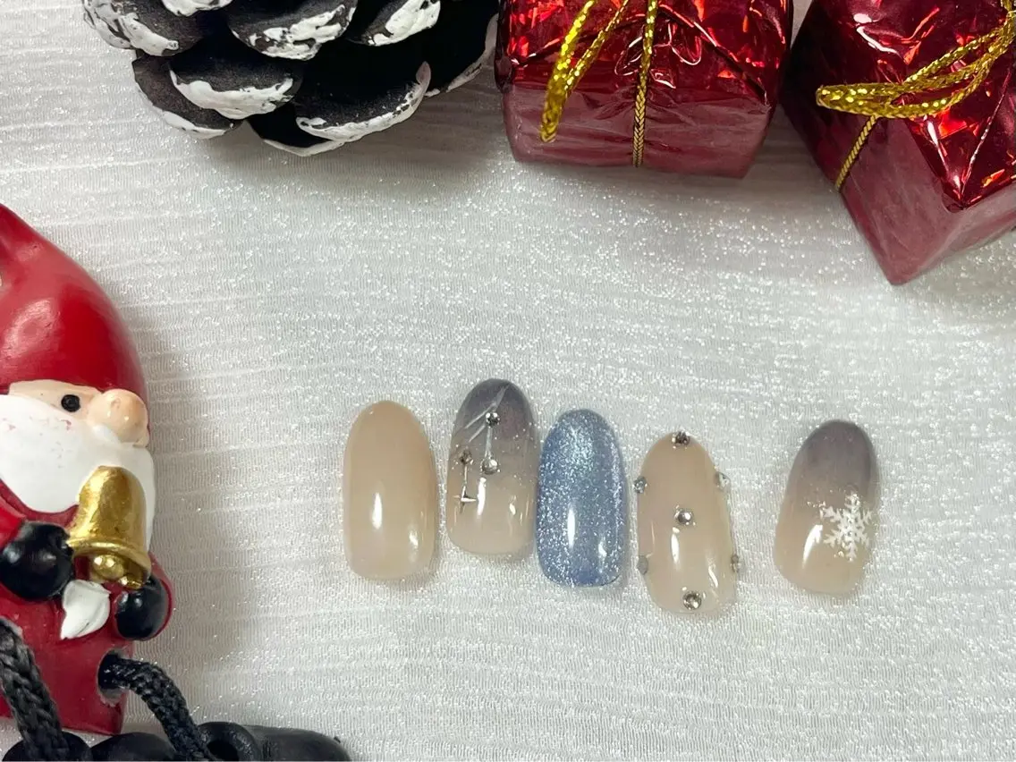 ネイル ジェルネイル グラデーション パラジェル 冬ネイル クリスマス kiki nail &brow二子玉川のネイルデザイン