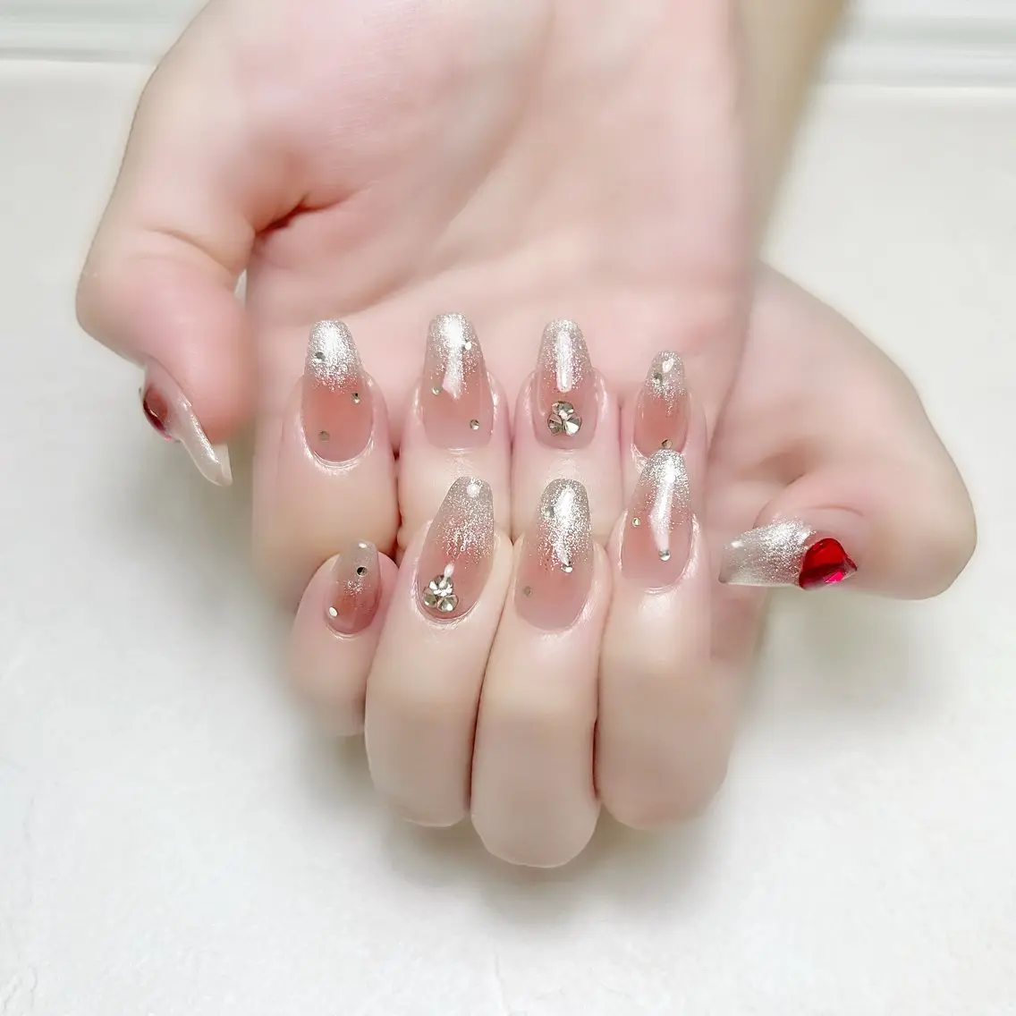 ネイル チークネイル ハート マグネットネイル ワンホンネイル rouse nail RISATOのネイルデザイン