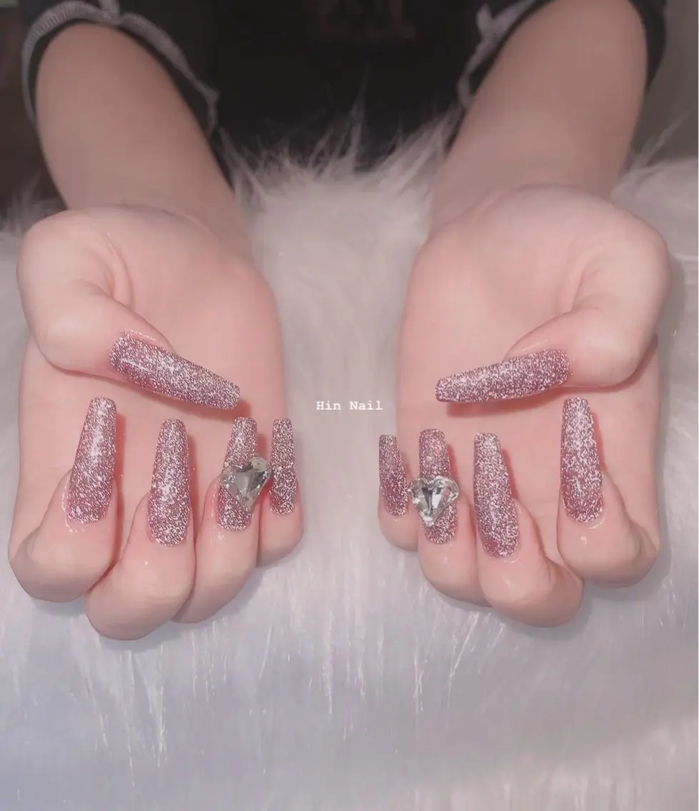 ネイル ハンドネイル HIN NAILのネイルデザイン