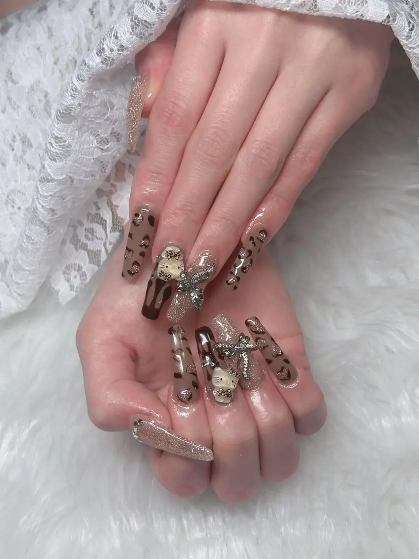 ネイル フレンチネイル ジェルネイル ハロウィン キラキラネイル 韓国ネイル H.baby Nail Salonのネイルデザイン