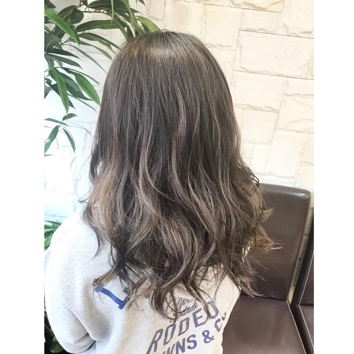 ミディアム カラー 髪質改善 艶髪🔵フセナオヤのヘアスタイル