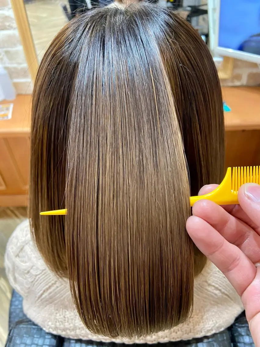 似合わせカット💇‍♀️＆艶カラー🍎＆さらつや縮毛矯正🏆🏆＆最高級コラーゲントリートメント🔆の写真
