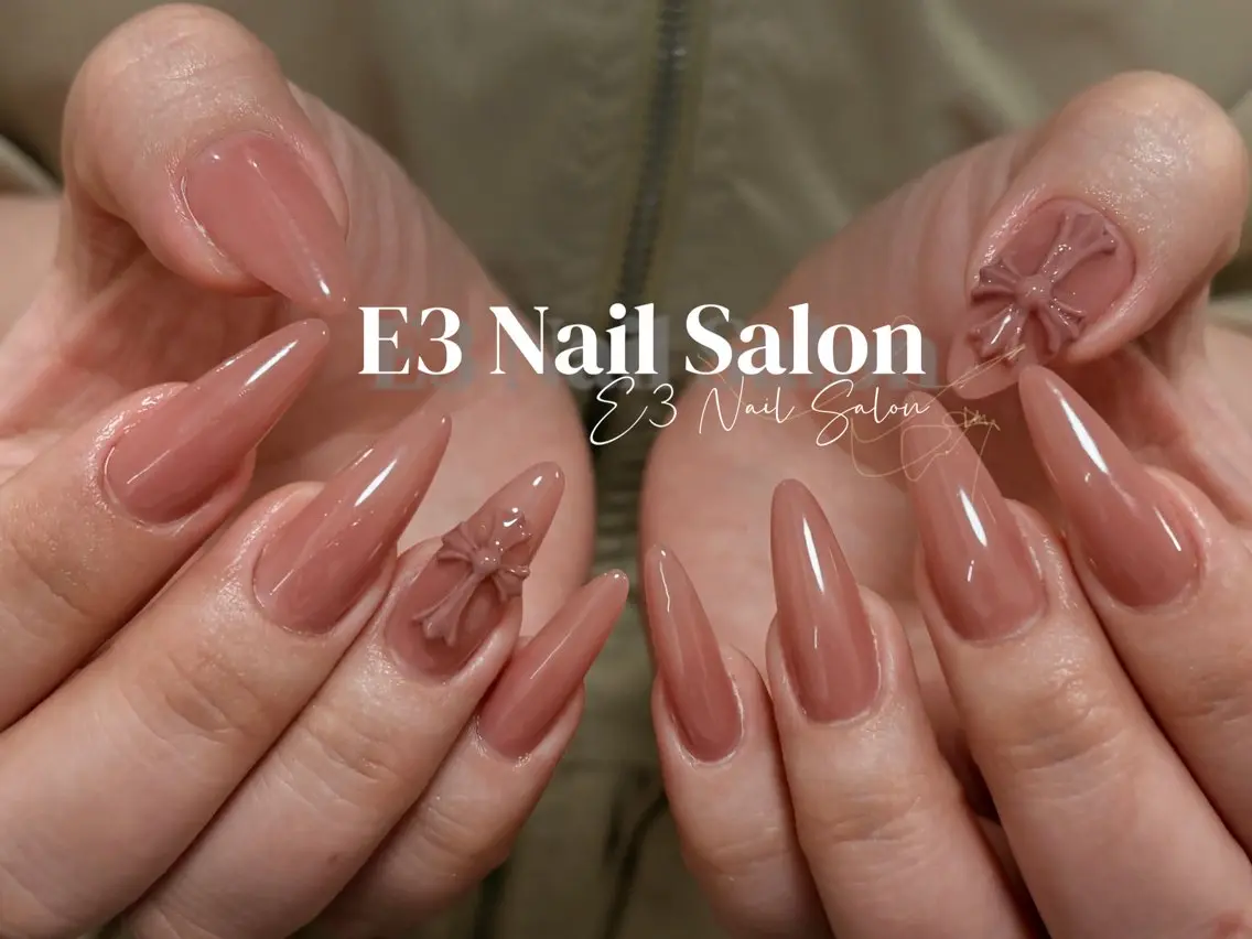 ネイル 桜ネイル フレンチネイル ジェルネイル ガラスフレンチ グラデーション ハンドネイル E3 Nail Salonのネイルデザイン