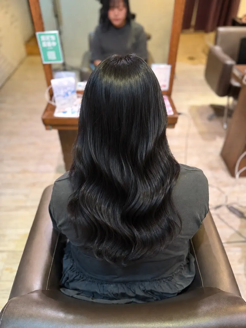 カラー 神野 流嘉のヘアスタイル