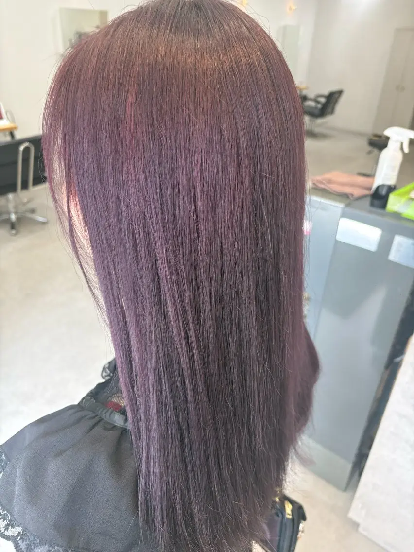 セミロング カット ヘアカラー 野村 莉愛のヘアスタイル
