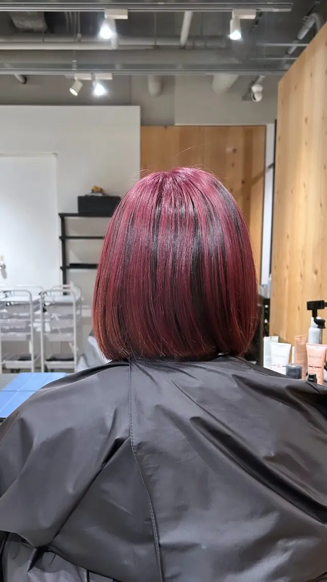 ショート カラー ピンクカラー パープルカラー カット ヘアカラー トリートメント スキバサミを使わない カット🌼唯🌼のヘアスタイル