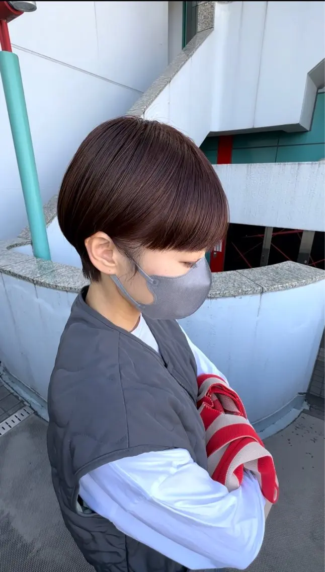 ショート カラー ベージュカラー ピンクカラー ピンクベージュ ショートヘア 伊藤 慎吾のヘアスタイル