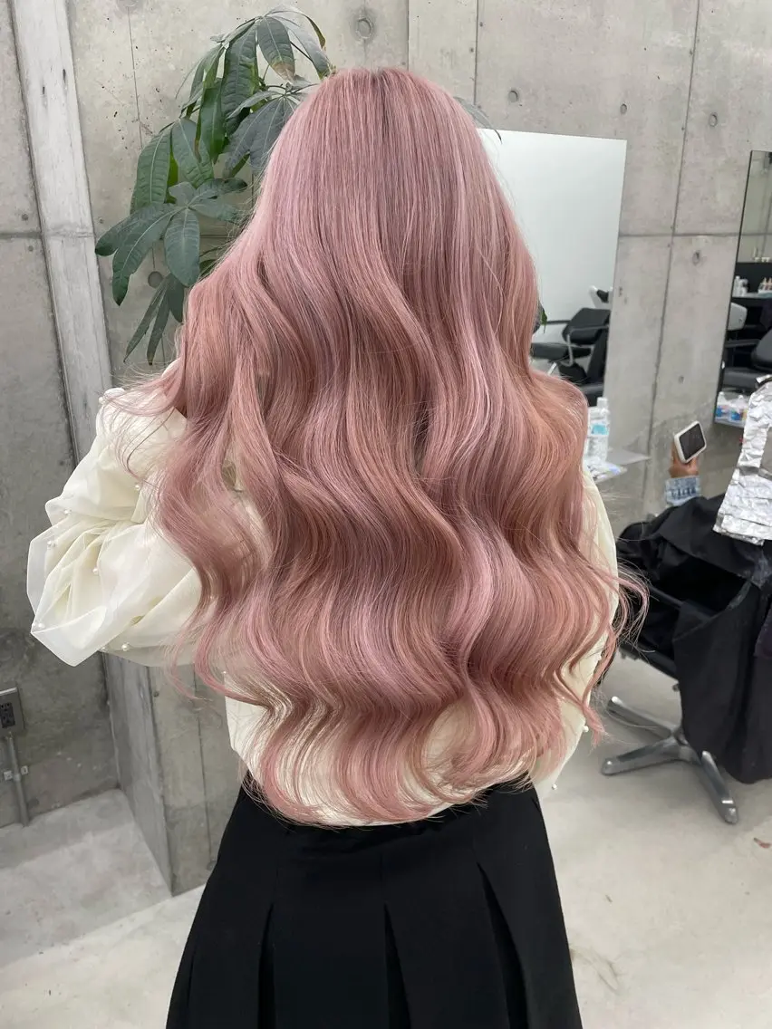ロング 手島 カミラのヘアスタイル