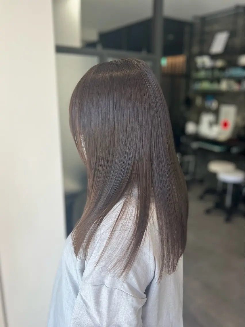 セミロング カラー ベージュカラー ラベンダーカラー ラベンダーベージュ ヘアカラー Dia ‎ アキヨシ ミユのヘアスタイル