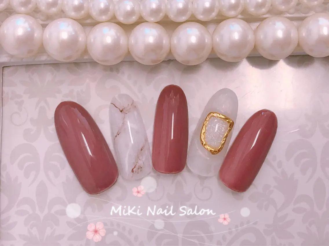 ネイル MiKi Nai池袋 長さだし得意のネイルデザイン