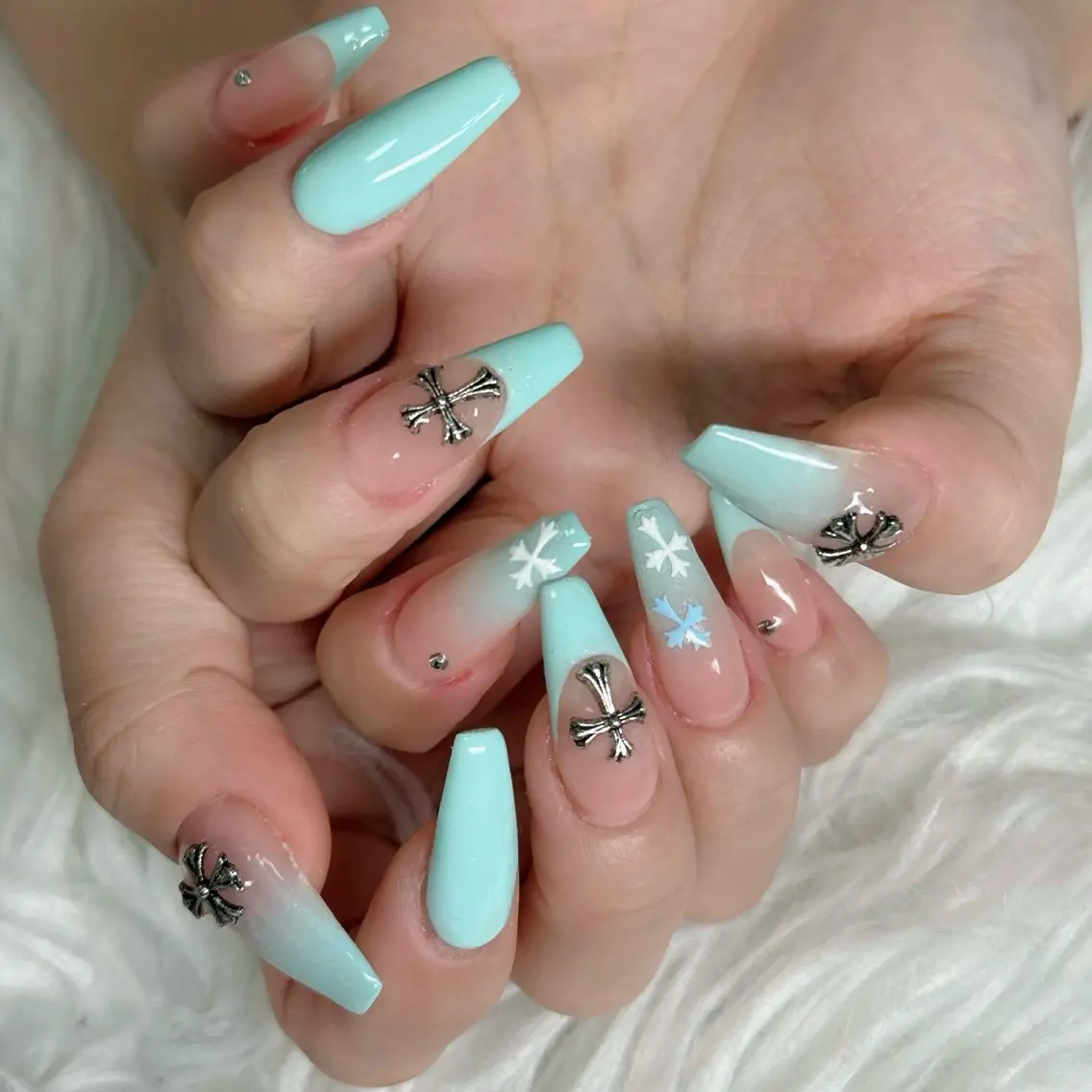ネイル フットネイル フレンチネイル グラデーション 韓国ネイル ロングネイル ハンドネイル Hani Nail Salonのネイルデザイン