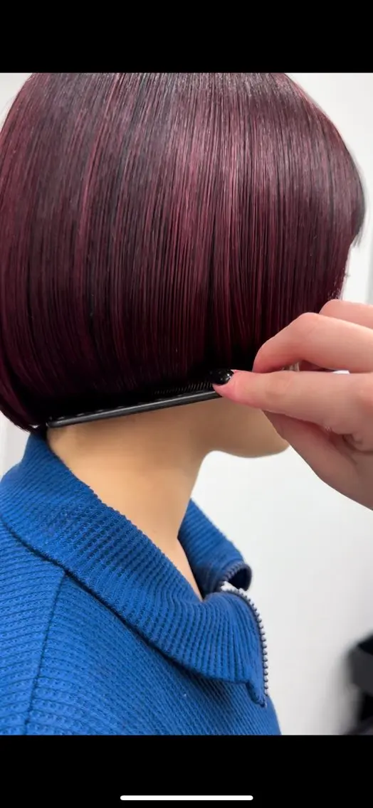 ショート カラー 𝘀𝗮𝗲 ⑅*/ 艶髪/ショートボブのヘアスタイル