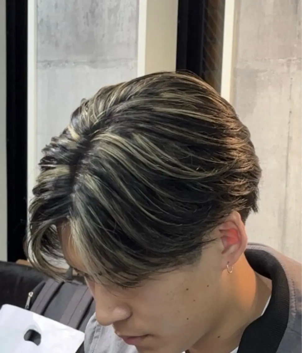 カラー デザインカラー ハイライトカラー ヘアカラー あつき/パーマ/縮毛 /ブリーチ特化🌟のヘアスタイル