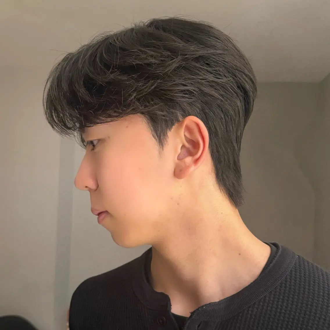 パーマ メンズ センターパート ダウンパーマ フェザーパーマ メンズ韓国風 マッシュ カット パーマ センターパート特化/ メンズカット/ヒロキのヘアスタイル