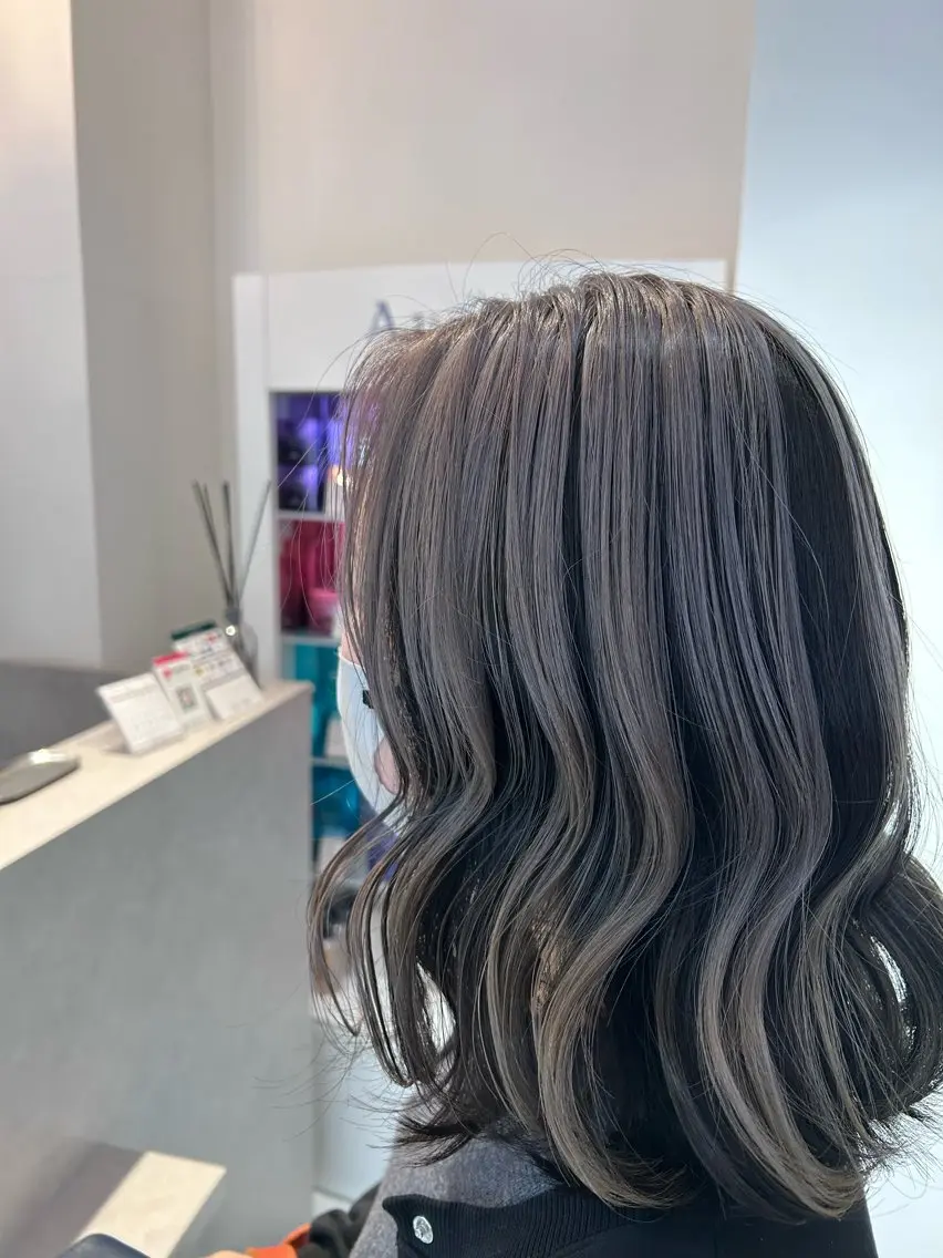 ロング ヘアカラー トリートメント 蓮池 愛海のヘアスタイル