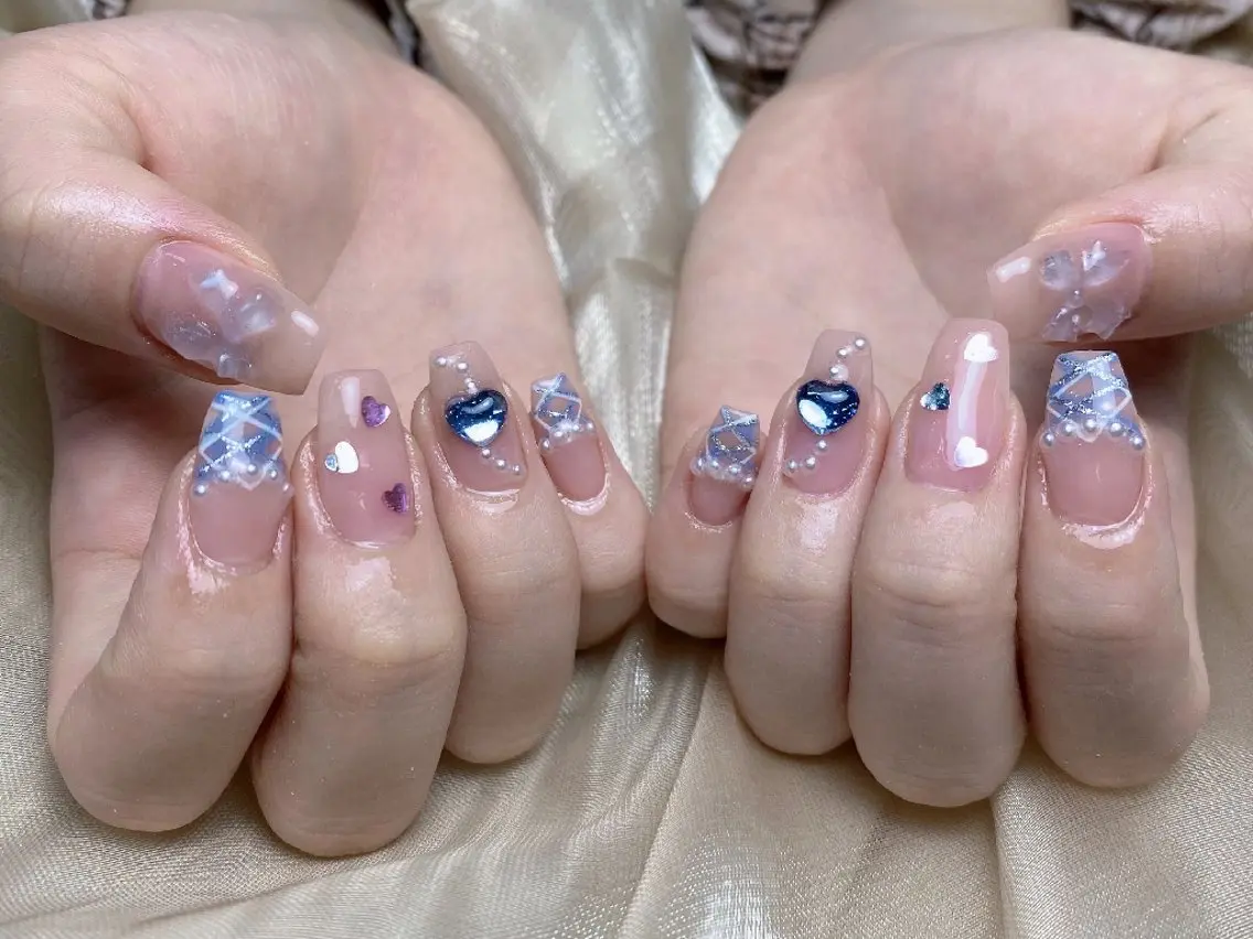 ネイル クリアネイル フラッシュネイル フットネイル フレンチネイル ジェルネイル ハンドネイル UM Nail Salonのネイルデザイン