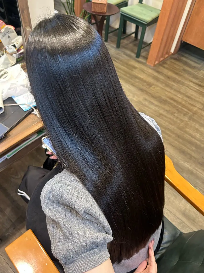 カット＋SHAKAストレート＋システムトリートメント💫の写真