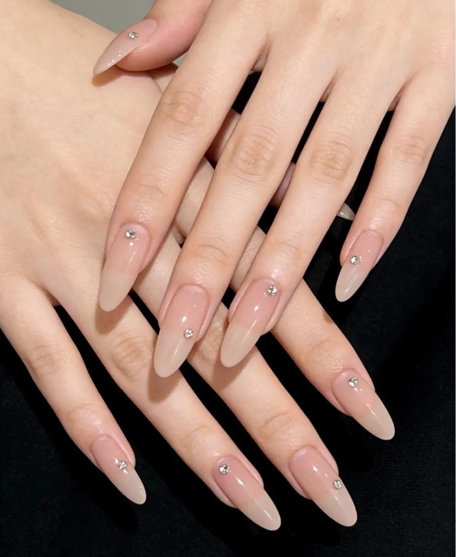 ネイル ハンドネイル H3 Nail Miniのネイルデザイン