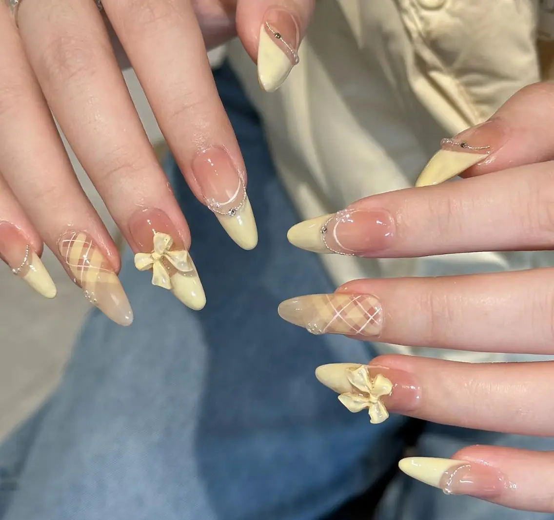 ネイル ハンドネイル ハンドケア 🍑 momo_nailのネイルデザイン