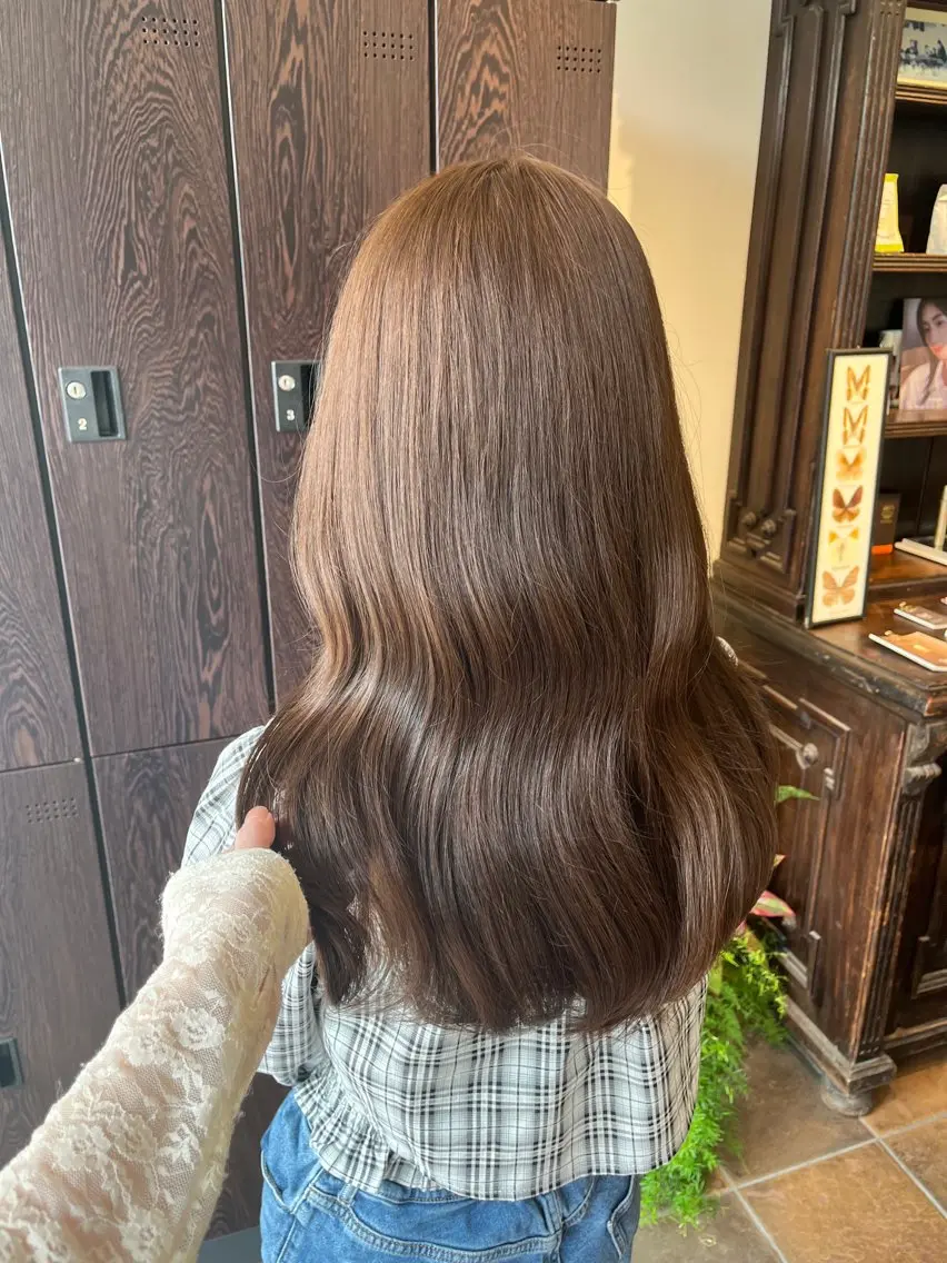 ロング カラー ベージュカラー ブリーチ ブリーチなしカラー 韓国風ヘア 水ノ上 優花のヘアスタイル