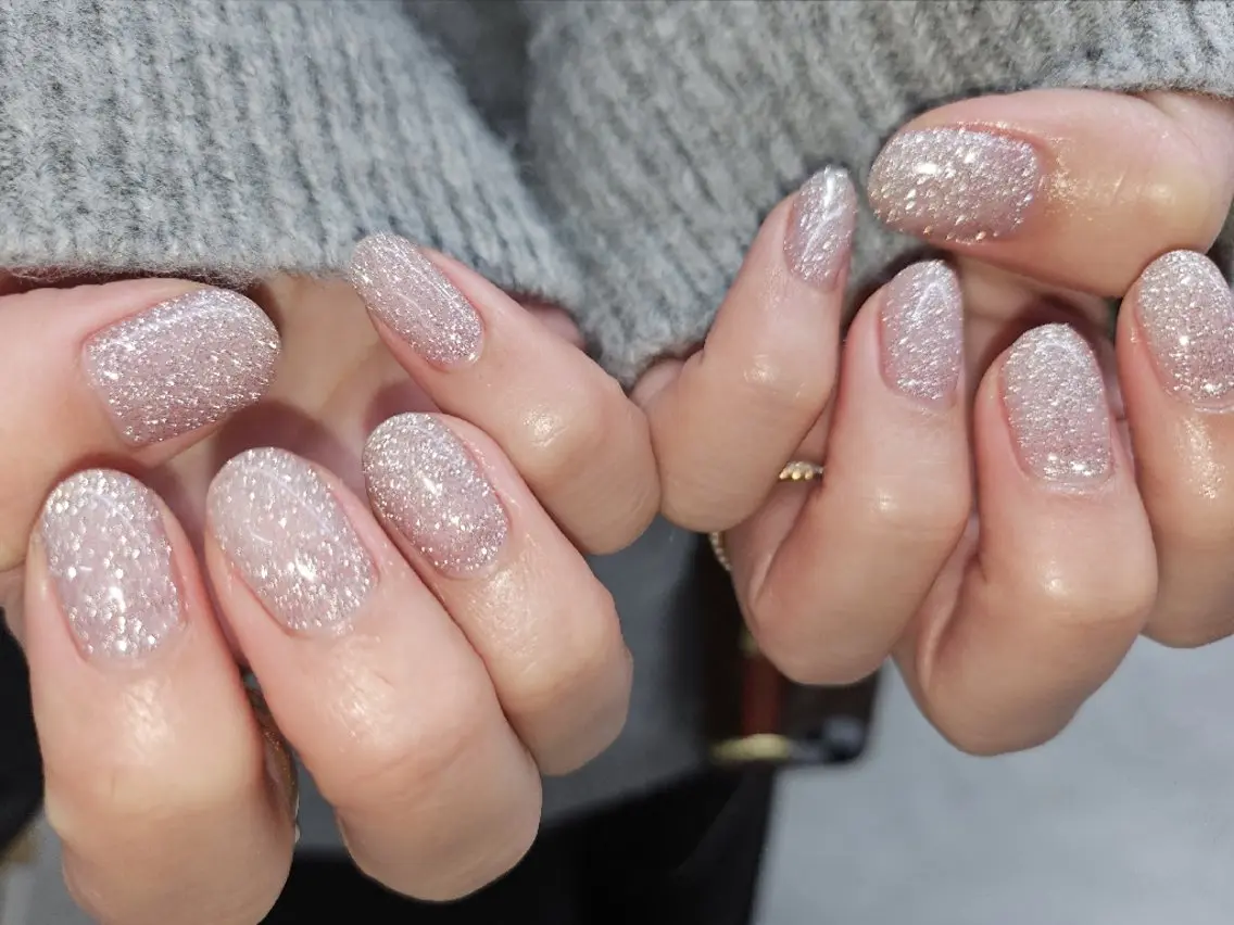 ネイル フラッシュネイル ジェルネイル キラキラネイル ワンカラーネイル パラジェル ハンドネイル puku nail 🌼kazu🌼のネイルデザイン
