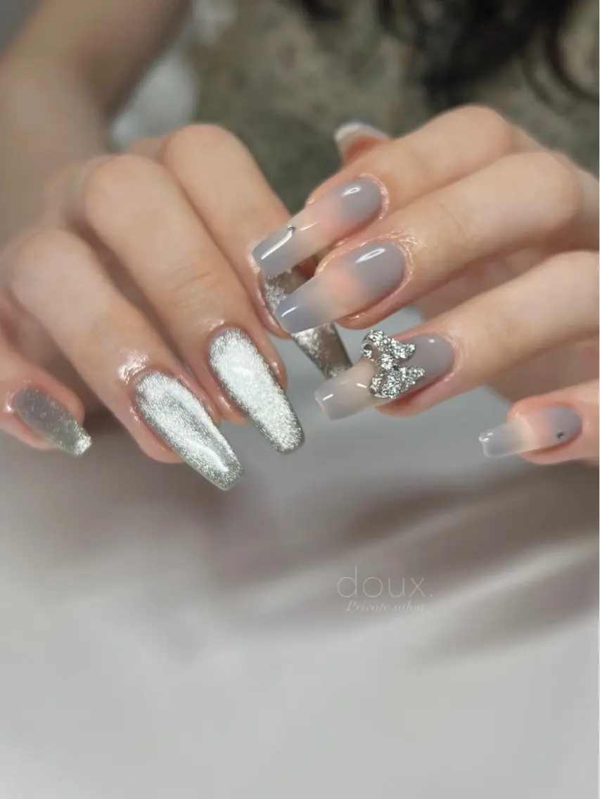 ネイル 韓国ネイル マグネットネイル ニュアンスネイル リボン ワンホンネイル doux. nailのネイルデザイン