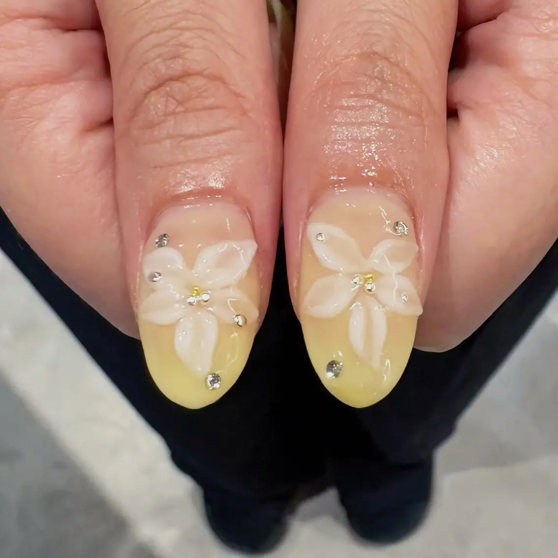 ネイル アートネイル フラワーネイル Ayu ‪ꕤ︎︎｡°⋆のネイルデザイン