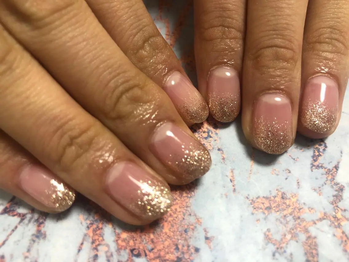 ネイル ラメ(グリッター) ラメグラデーション mogunail &blowのネイルデザイン