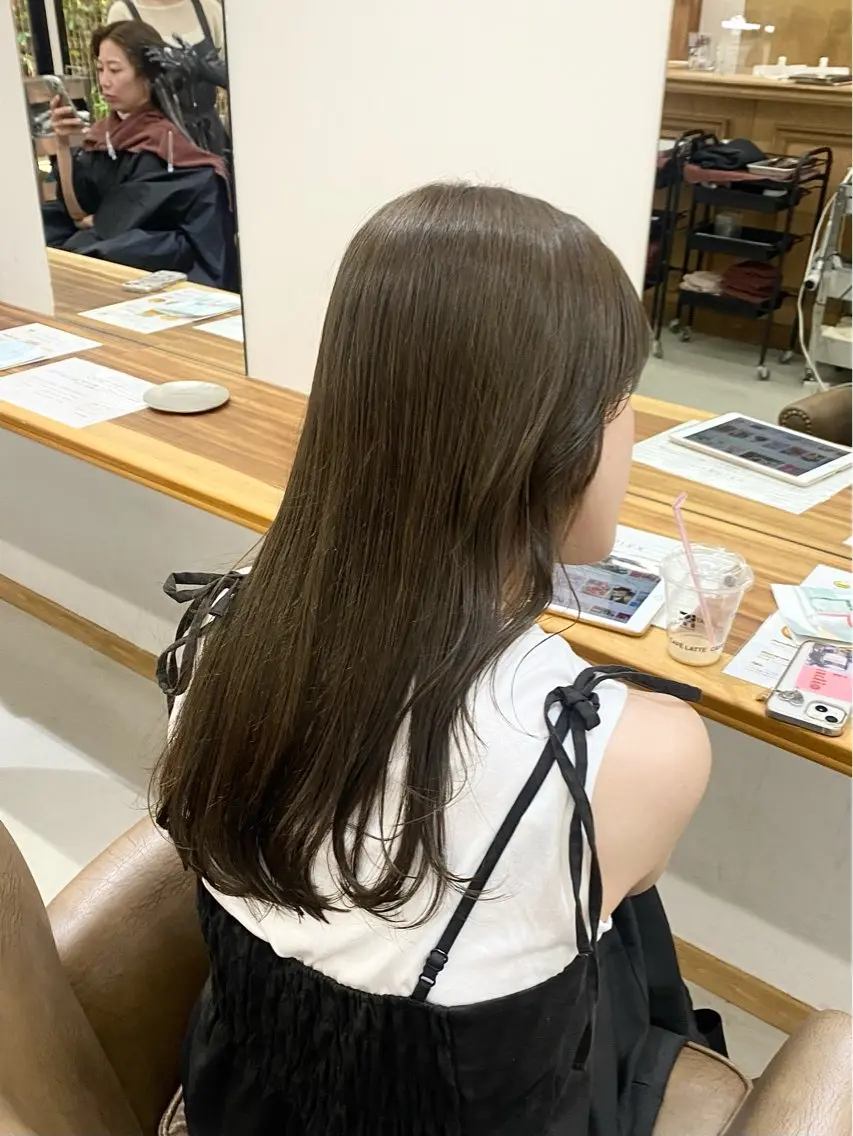 セミロング カラー ヘアアレンジ 透明感カラー カット ヘアカラー トリートメント ハル🌸柔色/ ブリーチなし/艶髪のヘアスタイル