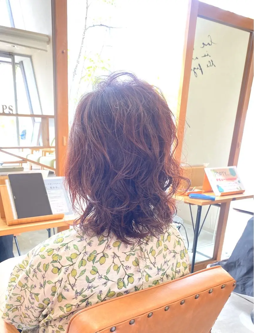 ミディアム 酸性ストレート/ブリ ーチなしWカラー河本のヘアスタイル