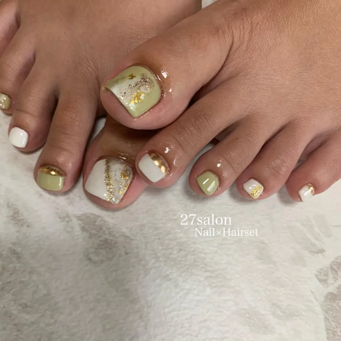 ネイル フットネイル ニュアンスネイル ピスタチオネイル フットネイル 27salon yuinaのネイルデザイン