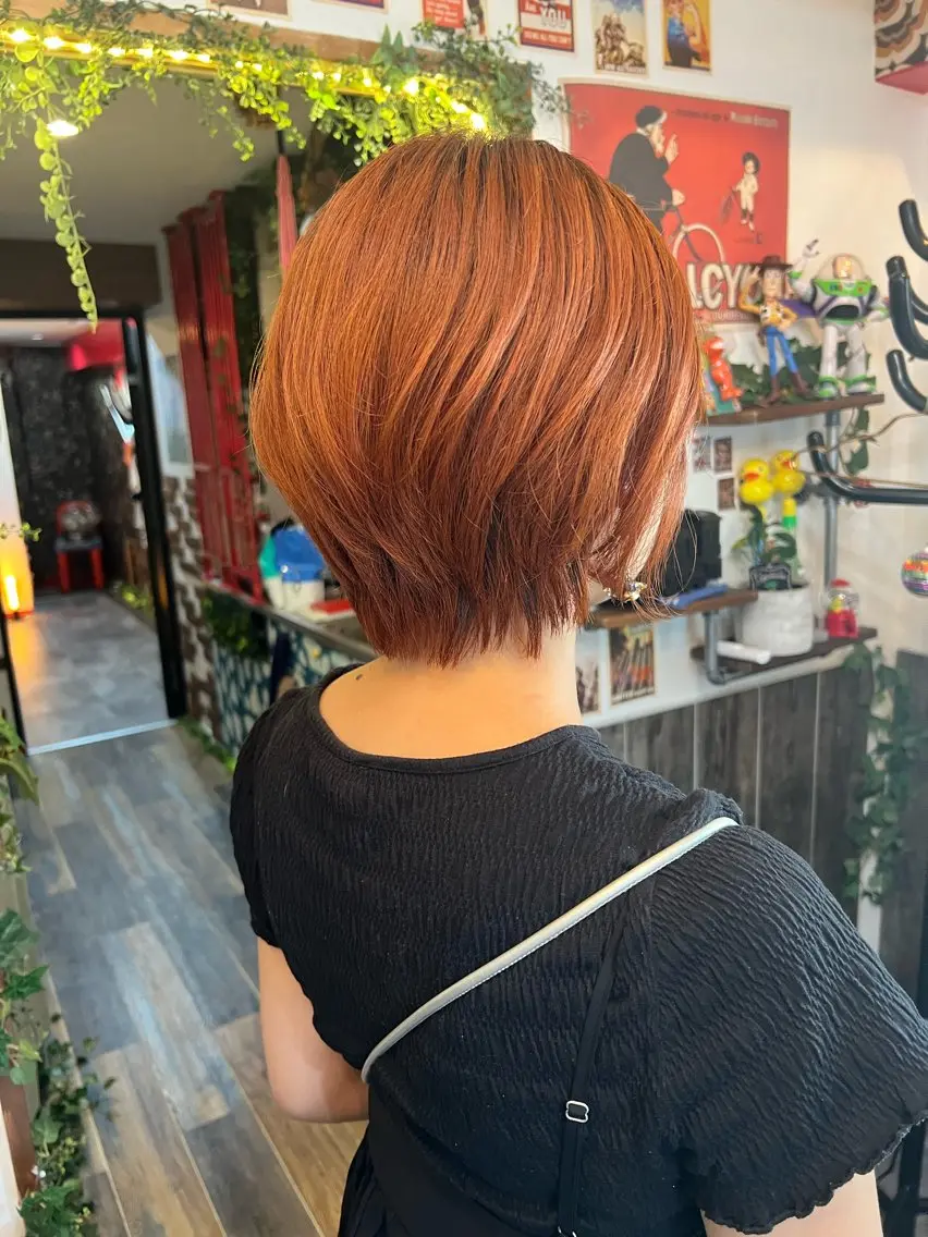 ショート カラー ベージュカラー ブリーチ オレンジ オレンジベージュ カット ヘアカラー トリートメント カラーパティシエ facce🌼ikoのヘアスタイル
