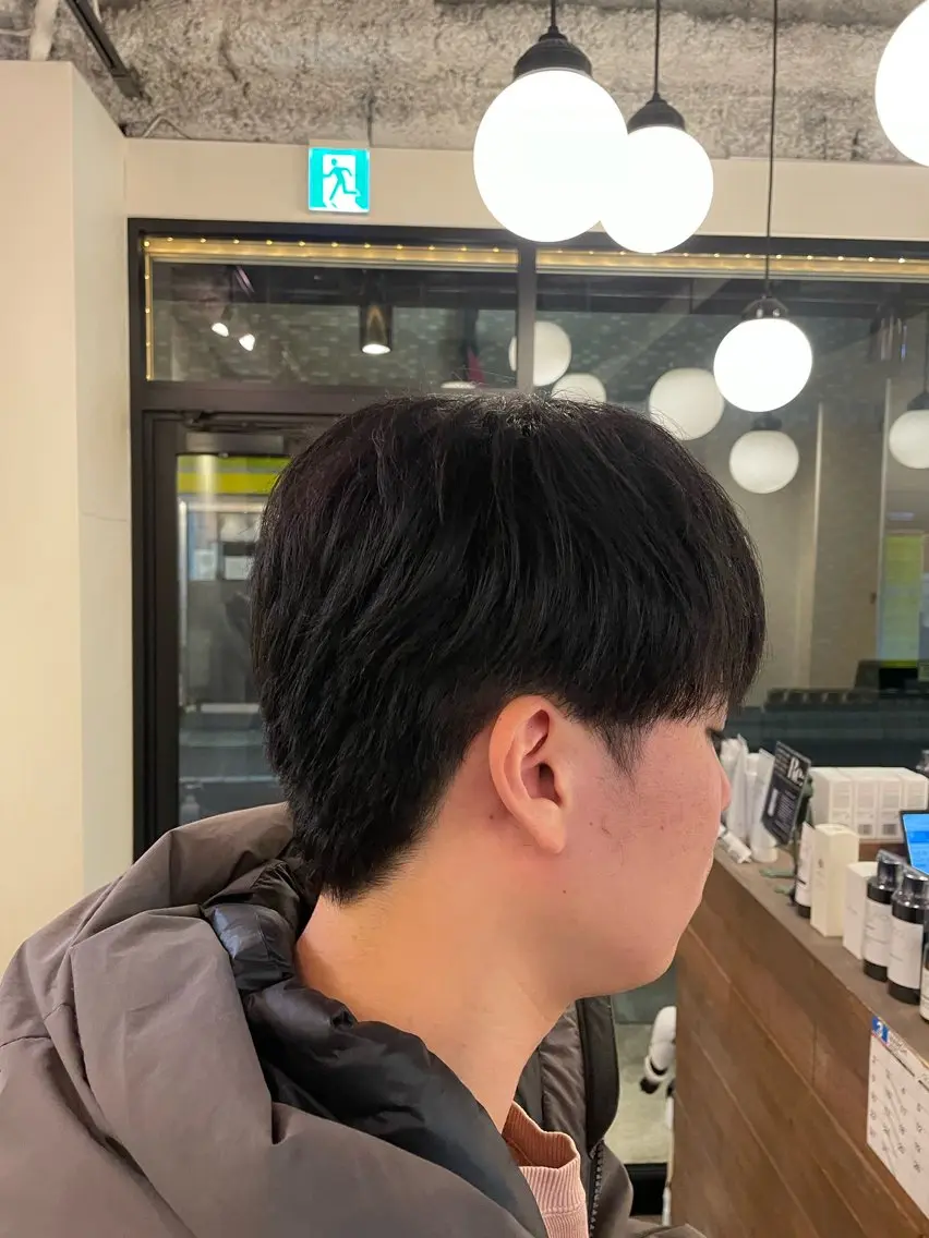 メンズ マッシュ 刈り上げ 梅本 春菜のヘアスタイル