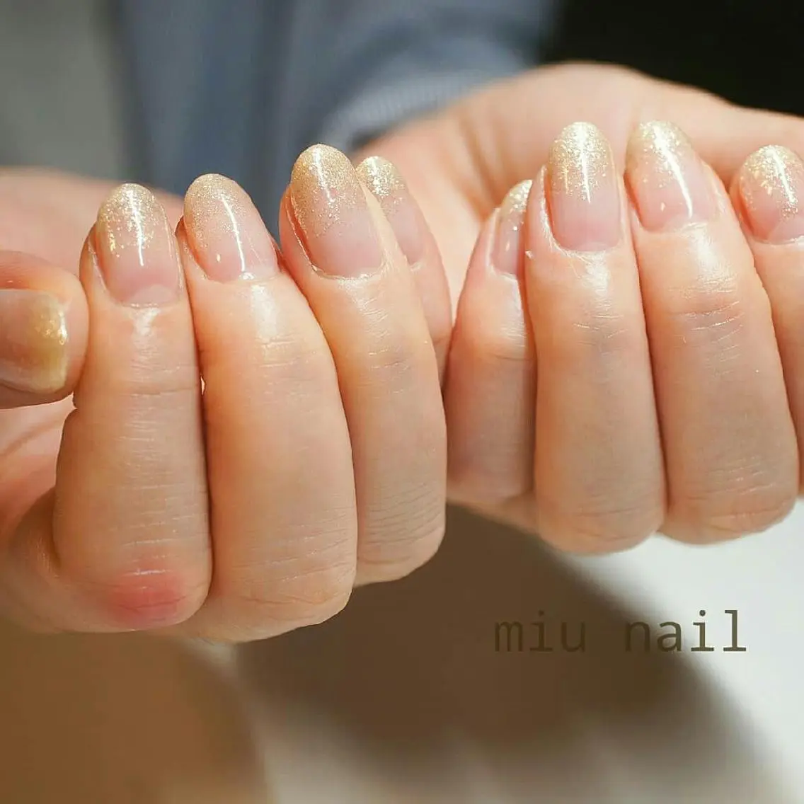 ネイル アートネイル ストーンネイル MIU  nailのネイルデザイン