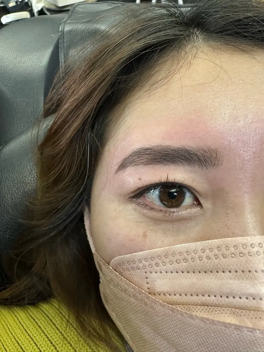 アイブロウ ハリウッドブロウリフト 眉毛ワックス脱毛 BROWS/ NAILSの眉毛・アイブロウイメージ