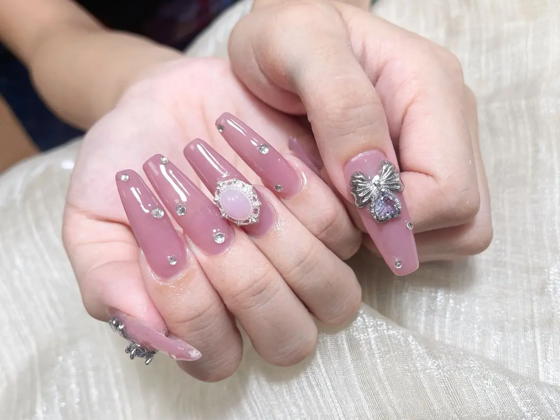 ネイル ハンドネイル 🎀ネイルサロン エクラYUI🎀のネイルデザイン