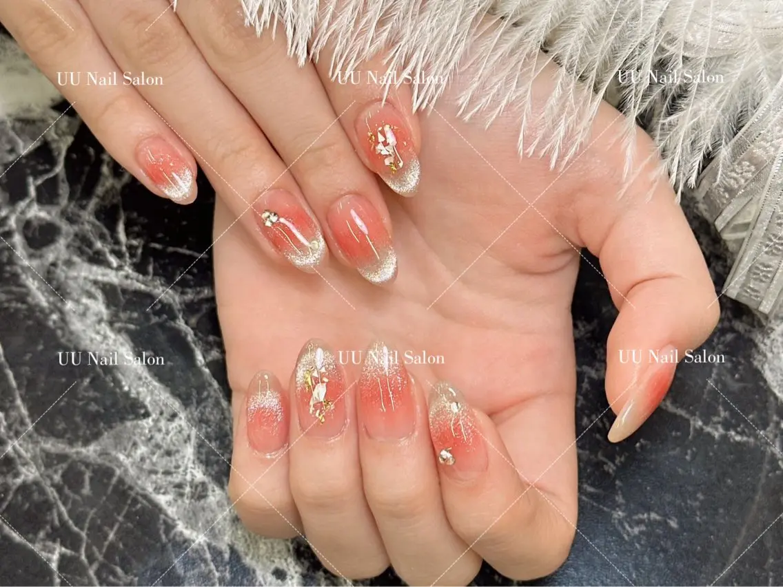 ⭐新規ジェルオフ無料⭐HAND⭐【チップ長さだし】💅🏻チックマグネットフレンチの写真