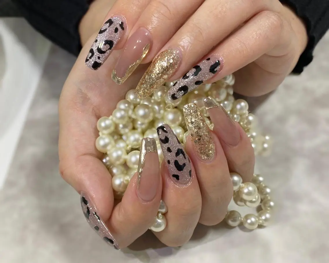 自分で剥がせるネイル💅ピールオフ+やり放題の写真