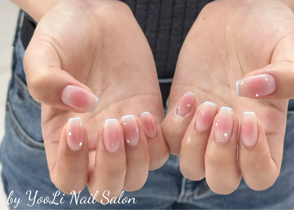 ネイル アートネイル オーロラネイル チークネイル フレンチネイル ガラスフレンチ ハンドネイル 🎀🎀YooLi Nail Salonのネイルデザイン
