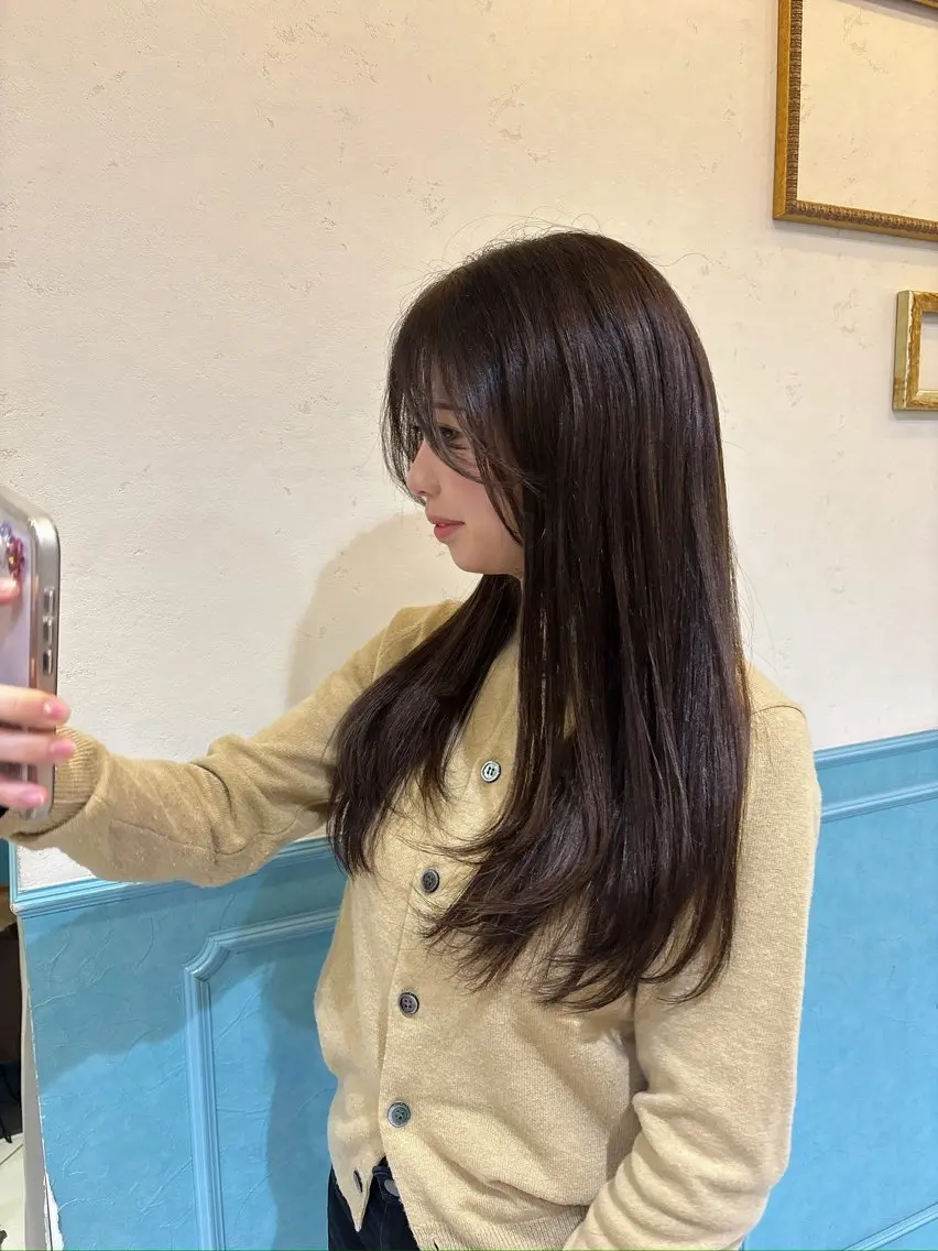 ロング カラー カット ヘアカラー トリートメント 河野 穂香のヘアスタイル